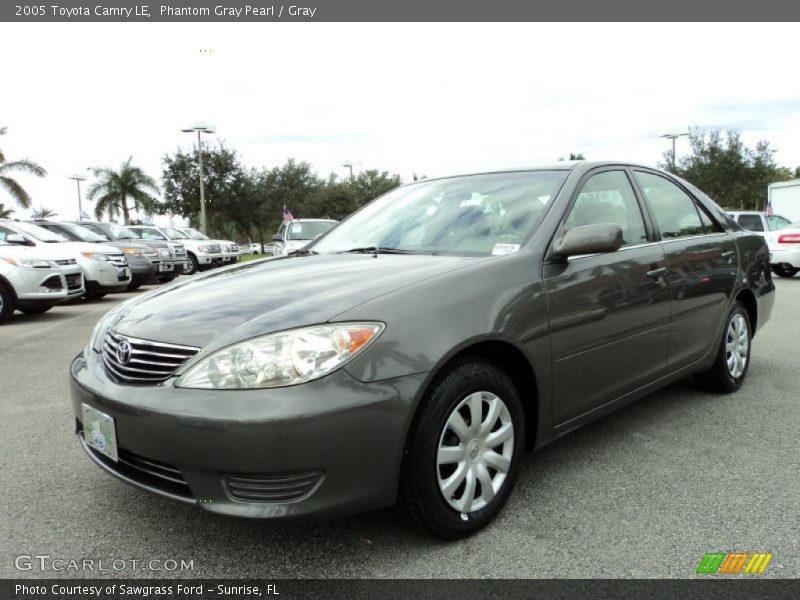 Phantom Gray Pearl / Gray 2005 Toyota Camry LE