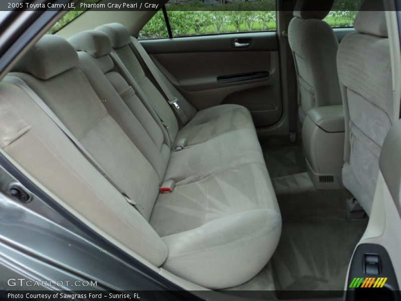 Phantom Gray Pearl / Gray 2005 Toyota Camry LE