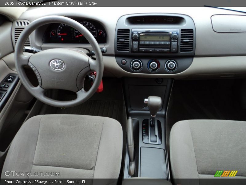 Phantom Gray Pearl / Gray 2005 Toyota Camry LE