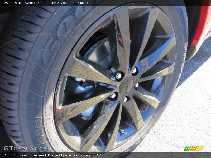 Redline 2-Coat Pearl / Black 2014 Dodge Avenger SE