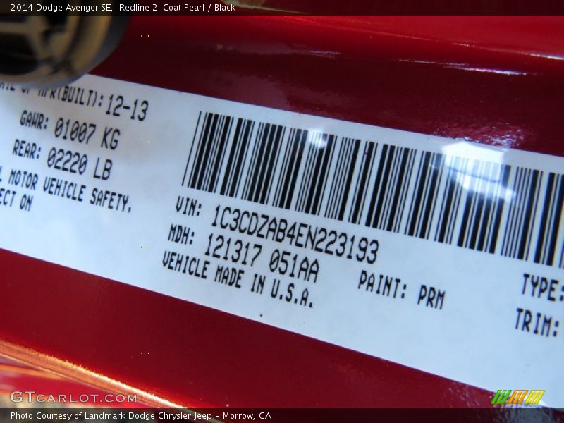 Redline 2-Coat Pearl / Black 2014 Dodge Avenger SE