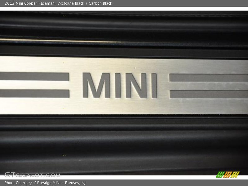 Absolute Black / Carbon Black 2013 Mini Cooper Paceman