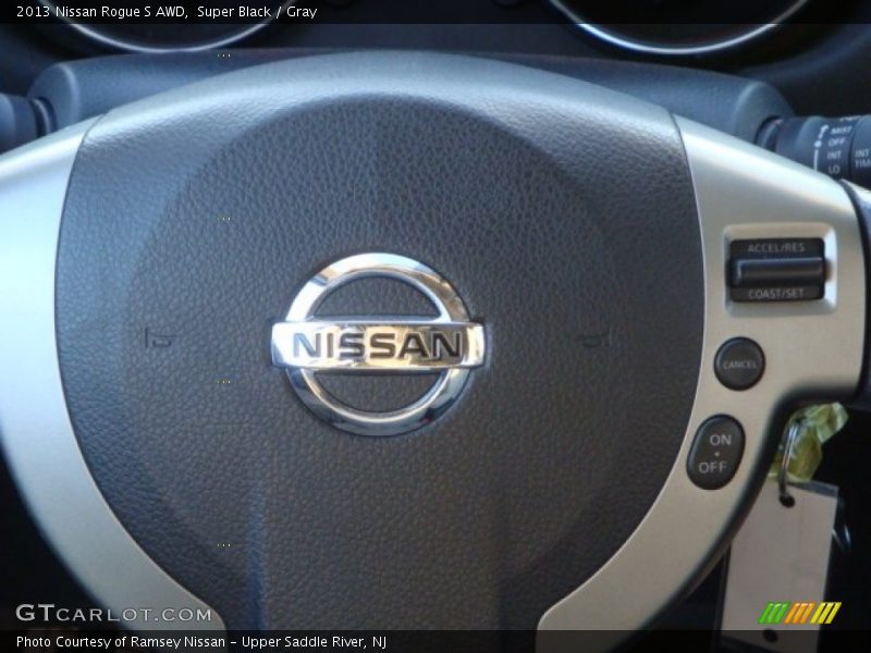 Super Black / Gray 2013 Nissan Rogue S AWD