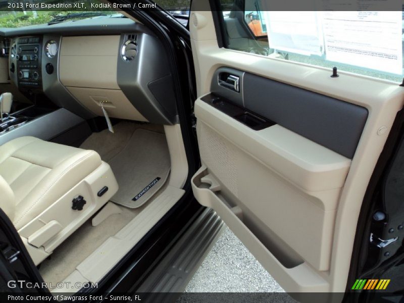 Kodiak Brown / Camel 2013 Ford Expedition XLT