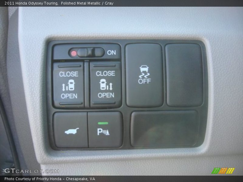 Polished Metal Metallic / Gray 2011 Honda Odyssey Touring