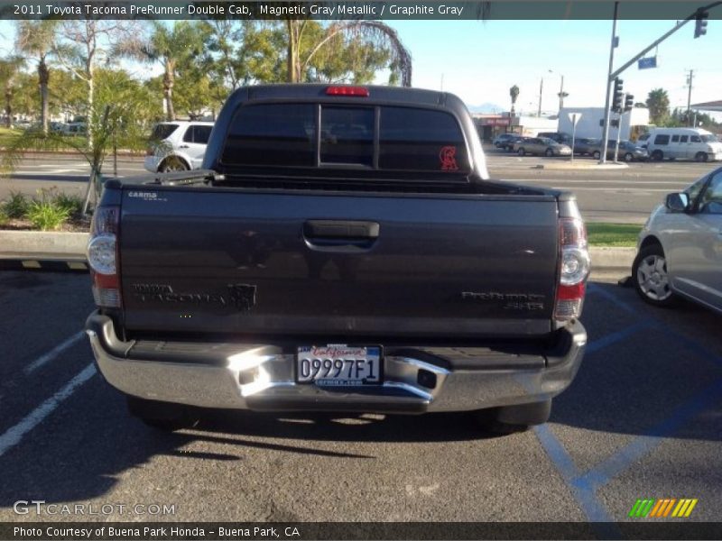 Magnetic Gray Metallic / Graphite Gray 2011 Toyota Tacoma PreRunner Double Cab
