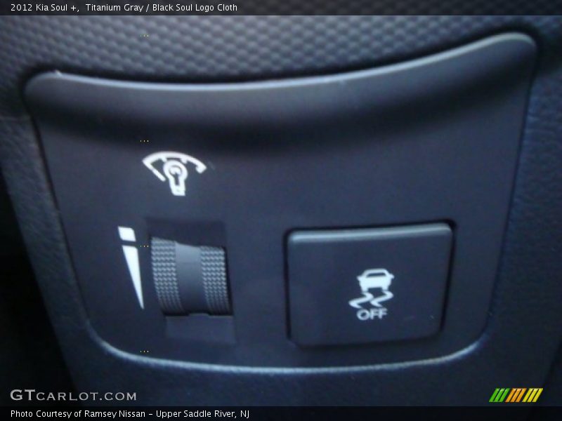 Titanium Gray / Black Soul Logo Cloth 2012 Kia Soul +