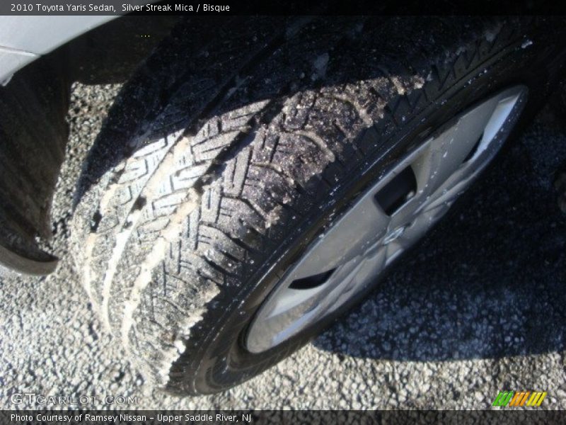 Silver Streak Mica / Bisque 2010 Toyota Yaris Sedan