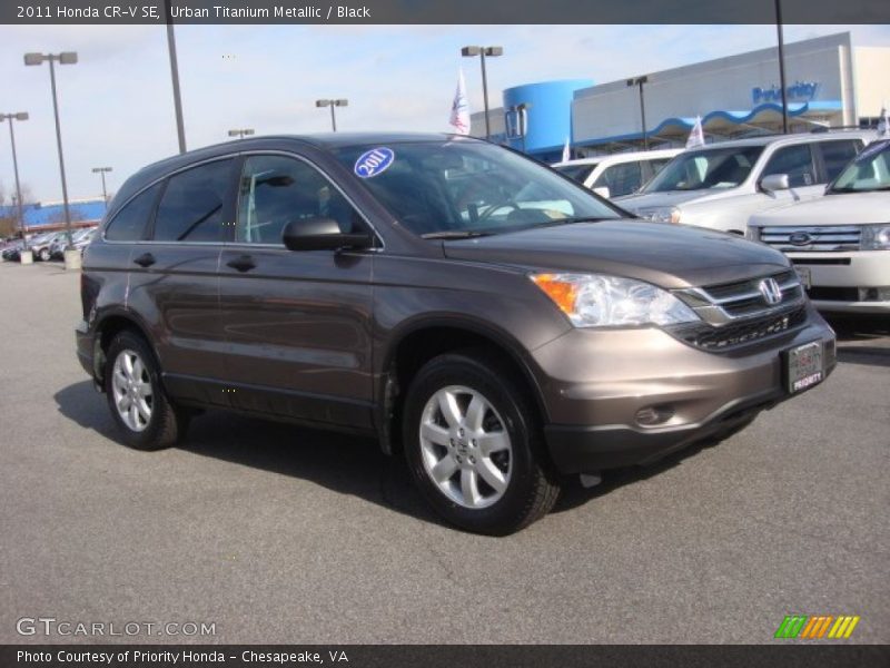 Urban Titanium Metallic / Black 2011 Honda CR-V SE