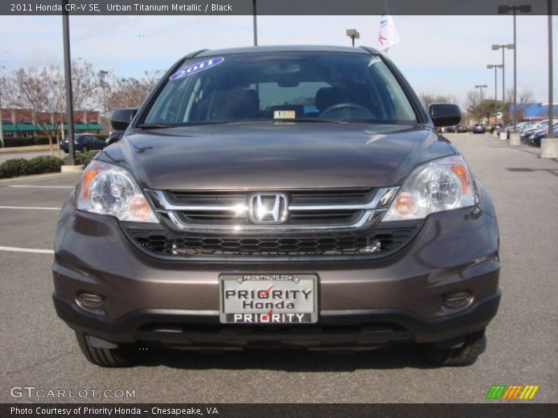 Urban Titanium Metallic / Black 2011 Honda CR-V SE
