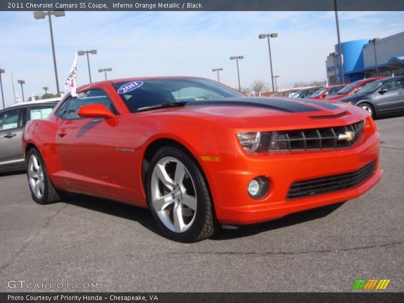 Front 3/4 View of 2011 Camaro SS Coupe