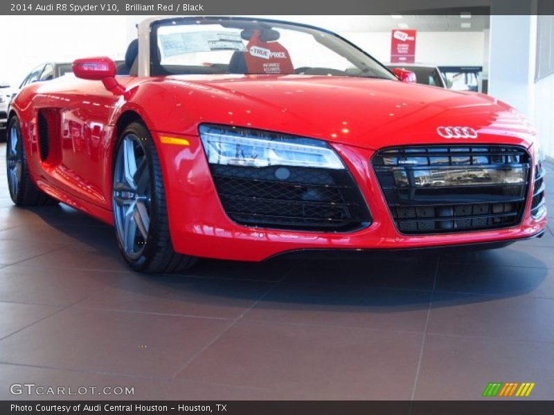 Brilliant Red / Black 2014 Audi R8 Spyder V10