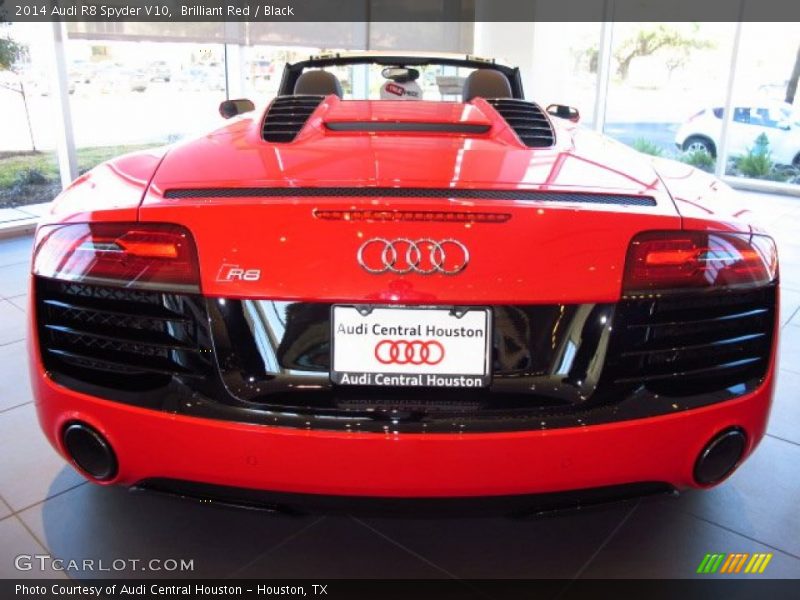 Brilliant Red / Black 2014 Audi R8 Spyder V10