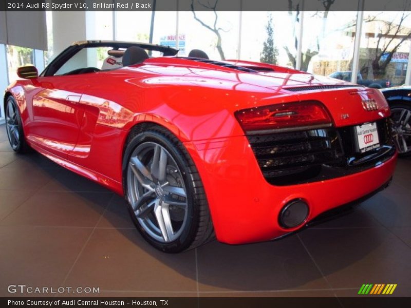 Brilliant Red / Black 2014 Audi R8 Spyder V10