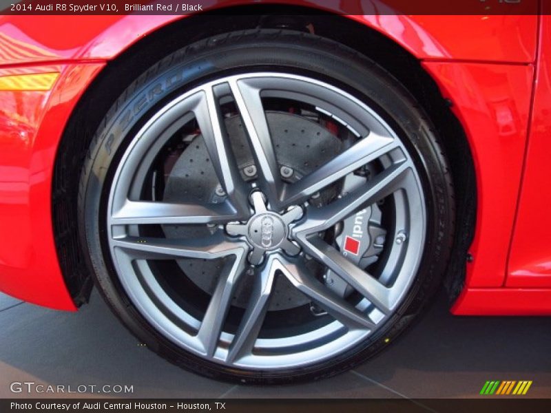  2014 R8 Spyder V10 Wheel