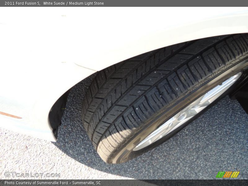 White Suede / Medium Light Stone 2011 Ford Fusion S