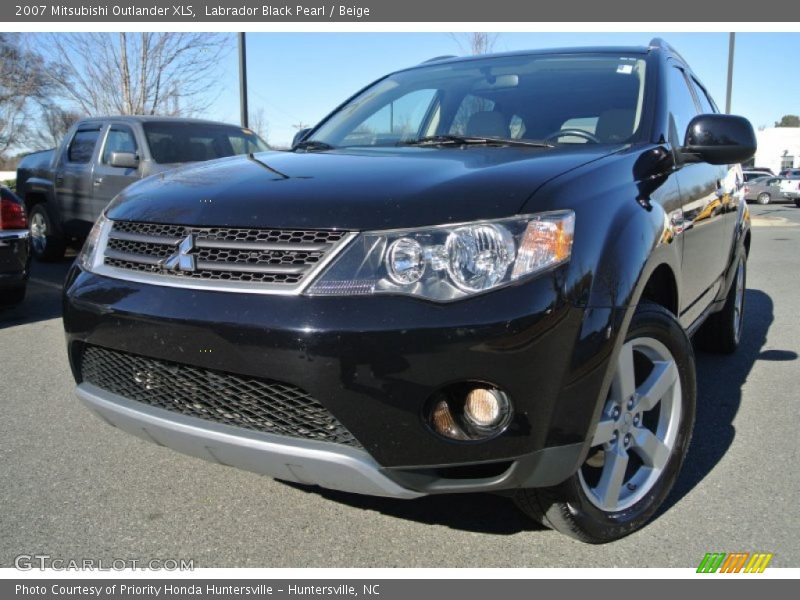 Labrador Black Pearl / Beige 2007 Mitsubishi Outlander XLS