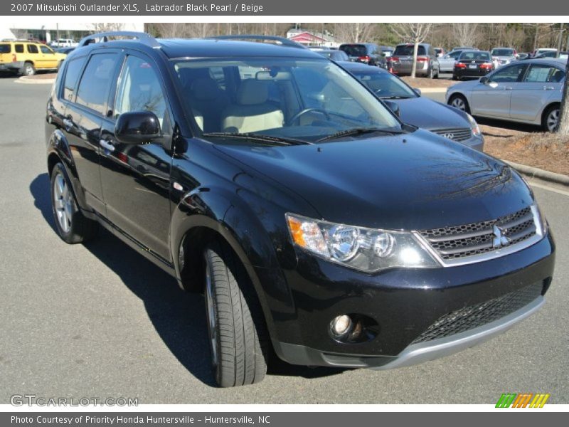 Labrador Black Pearl / Beige 2007 Mitsubishi Outlander XLS