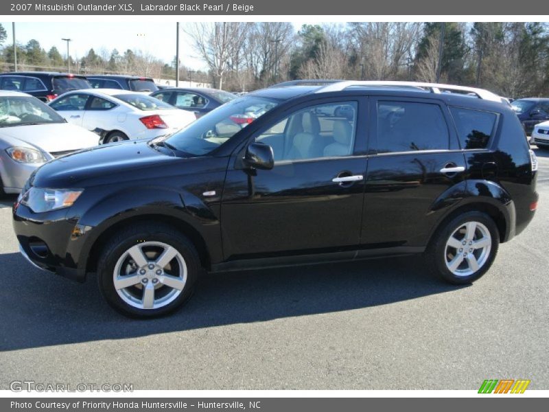 Labrador Black Pearl / Beige 2007 Mitsubishi Outlander XLS