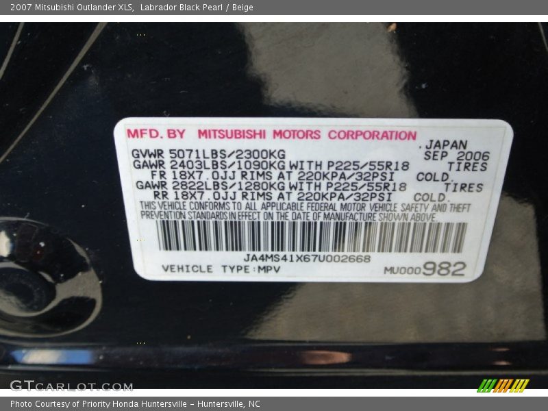 Labrador Black Pearl / Beige 2007 Mitsubishi Outlander XLS