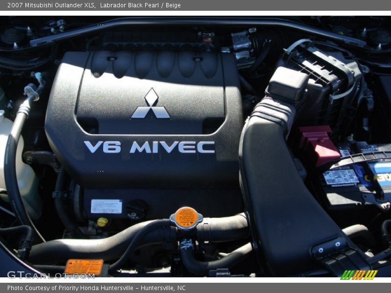 Labrador Black Pearl / Beige 2007 Mitsubishi Outlander XLS