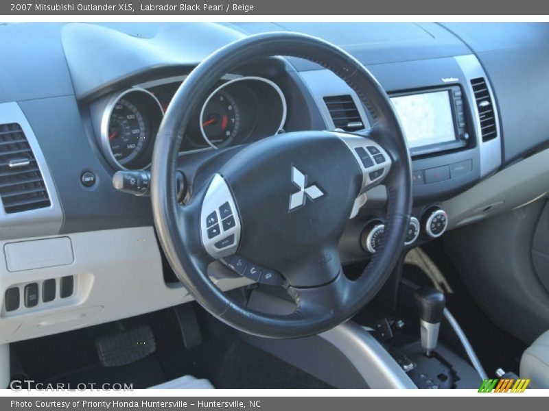 Labrador Black Pearl / Beige 2007 Mitsubishi Outlander XLS
