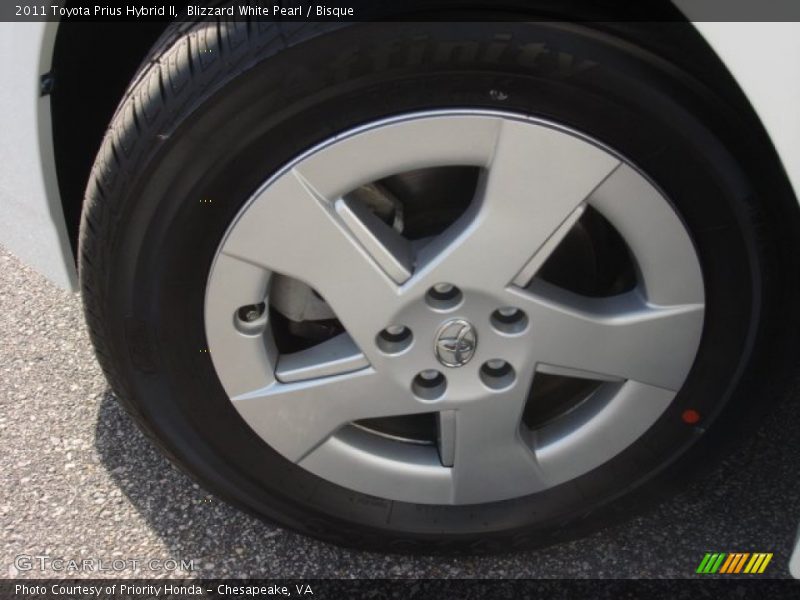 Blizzard White Pearl / Bisque 2011 Toyota Prius Hybrid II