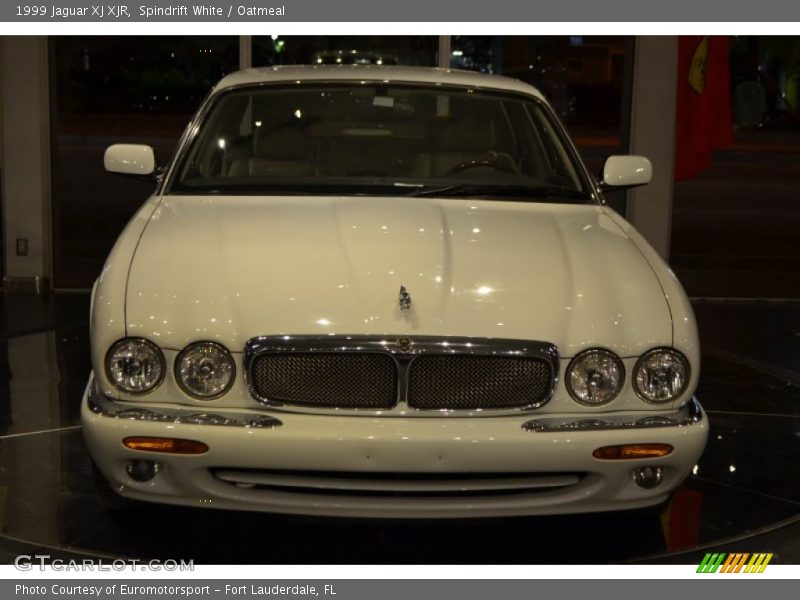 Spindrift White / Oatmeal 1999 Jaguar XJ XJR