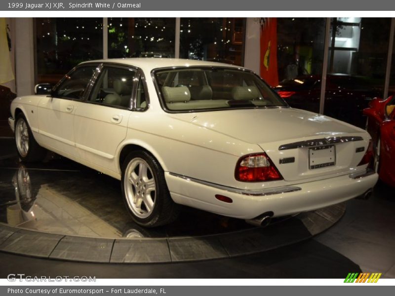 Spindrift White / Oatmeal 1999 Jaguar XJ XJR