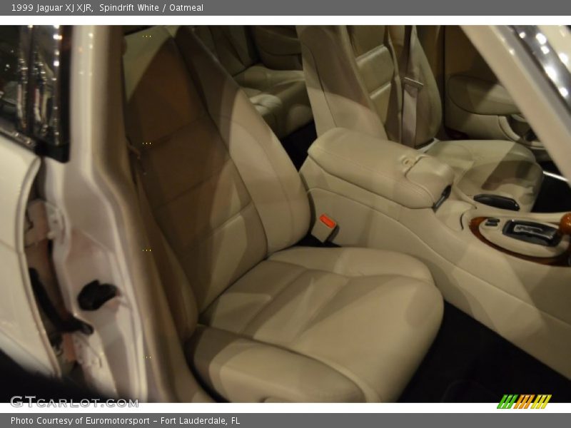 Spindrift White / Oatmeal 1999 Jaguar XJ XJR
