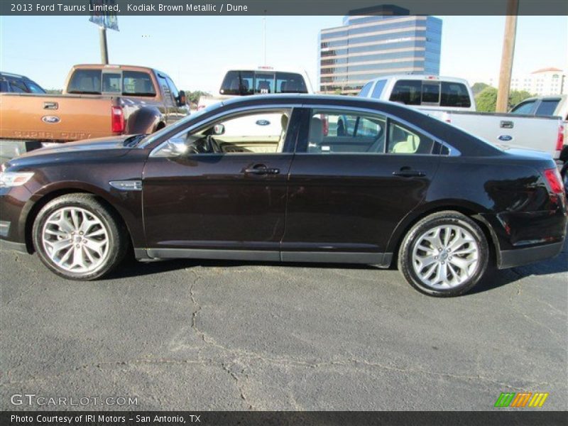 Kodiak Brown Metallic / Dune 2013 Ford Taurus Limited
