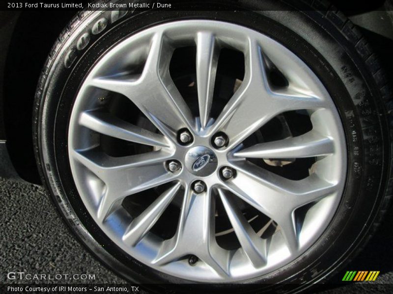 Kodiak Brown Metallic / Dune 2013 Ford Taurus Limited