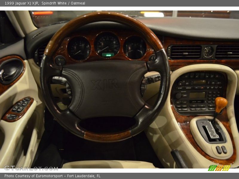 Spindrift White / Oatmeal 1999 Jaguar XJ XJR