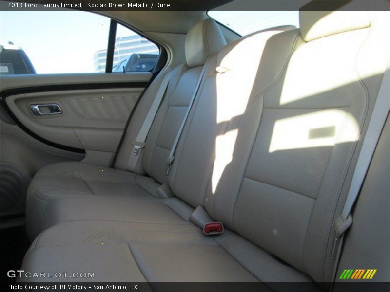 Kodiak Brown Metallic / Dune 2013 Ford Taurus Limited
