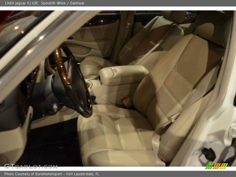 Spindrift White / Oatmeal 1999 Jaguar XJ XJR