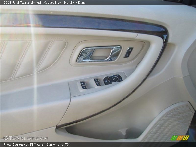 Kodiak Brown Metallic / Dune 2013 Ford Taurus Limited