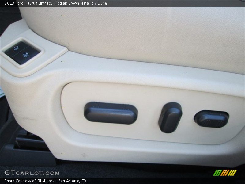 Kodiak Brown Metallic / Dune 2013 Ford Taurus Limited