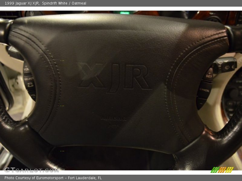 Spindrift White / Oatmeal 1999 Jaguar XJ XJR