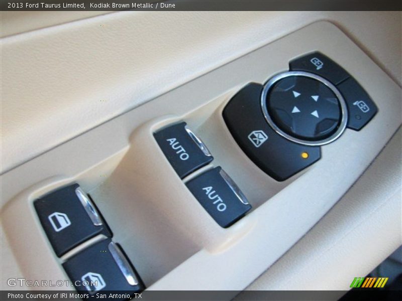 Kodiak Brown Metallic / Dune 2013 Ford Taurus Limited