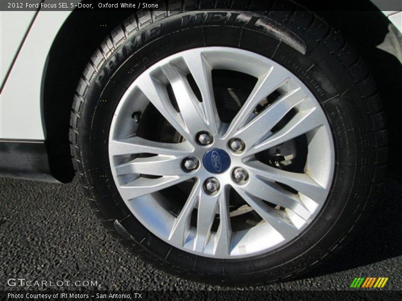 Oxford White / Stone 2012 Ford Focus SEL 5-Door