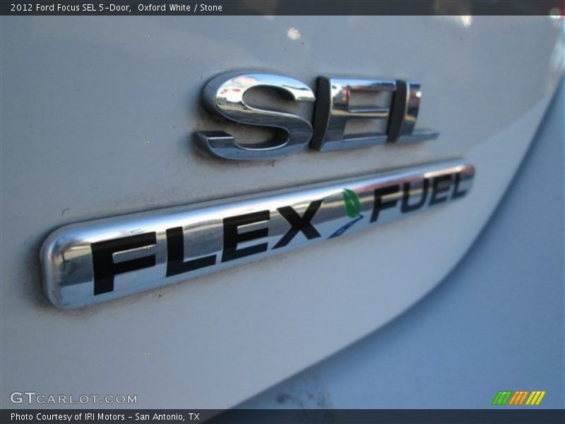 Oxford White / Stone 2012 Ford Focus SEL 5-Door