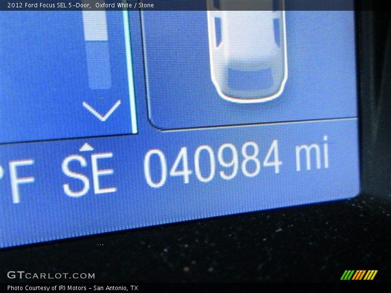 Oxford White / Stone 2012 Ford Focus SEL 5-Door