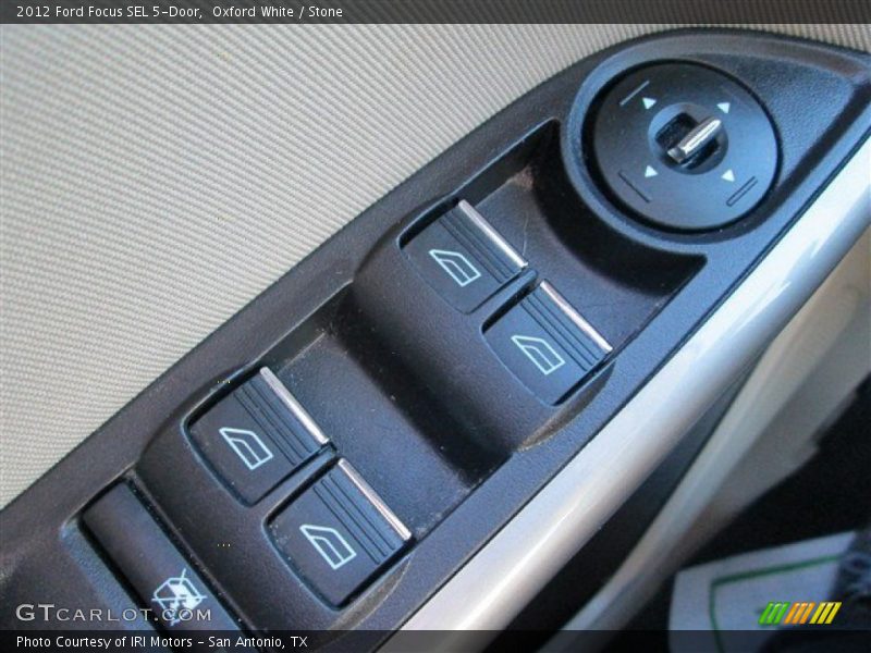 Oxford White / Stone 2012 Ford Focus SEL 5-Door