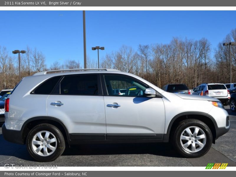 Bright Silver / Gray 2011 Kia Sorento LX V6