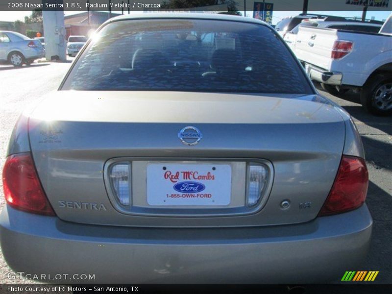Radium Metallic / Charcoal 2006 Nissan Sentra 1.8 S