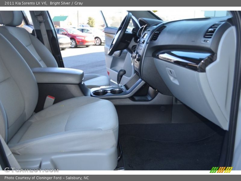 Bright Silver / Gray 2011 Kia Sorento LX V6