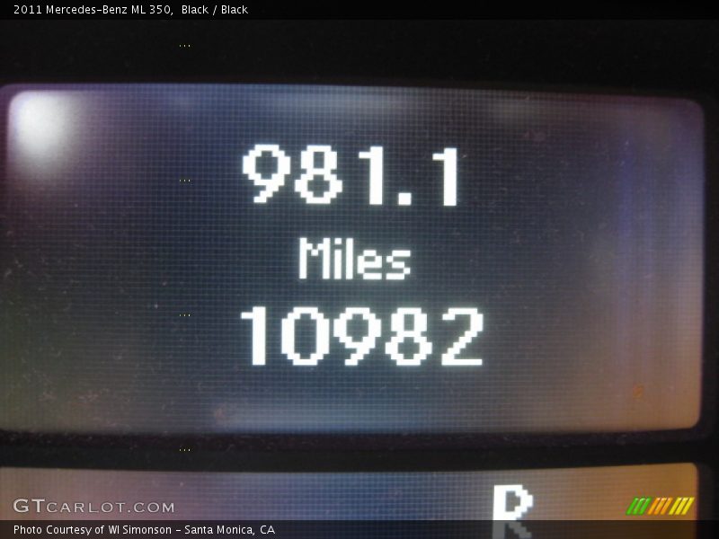 Black / Black 2011 Mercedes-Benz ML 350