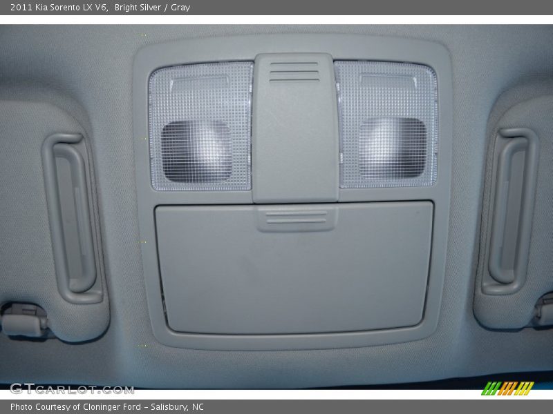 Bright Silver / Gray 2011 Kia Sorento LX V6