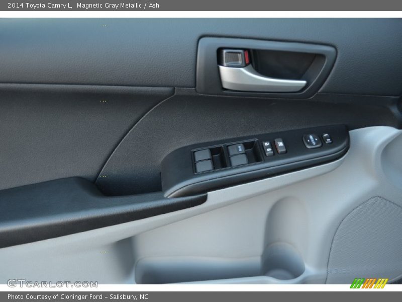 Magnetic Gray Metallic / Ash 2014 Toyota Camry L