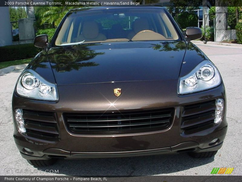 Macadamia Metallic / Havanna/Sand Beige 2009 Porsche Cayenne Tiptronic